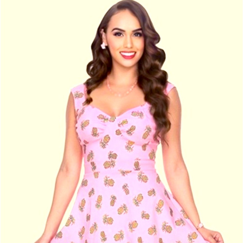 Betty Page Pink Pineapple 🍍 Dress Size M/L